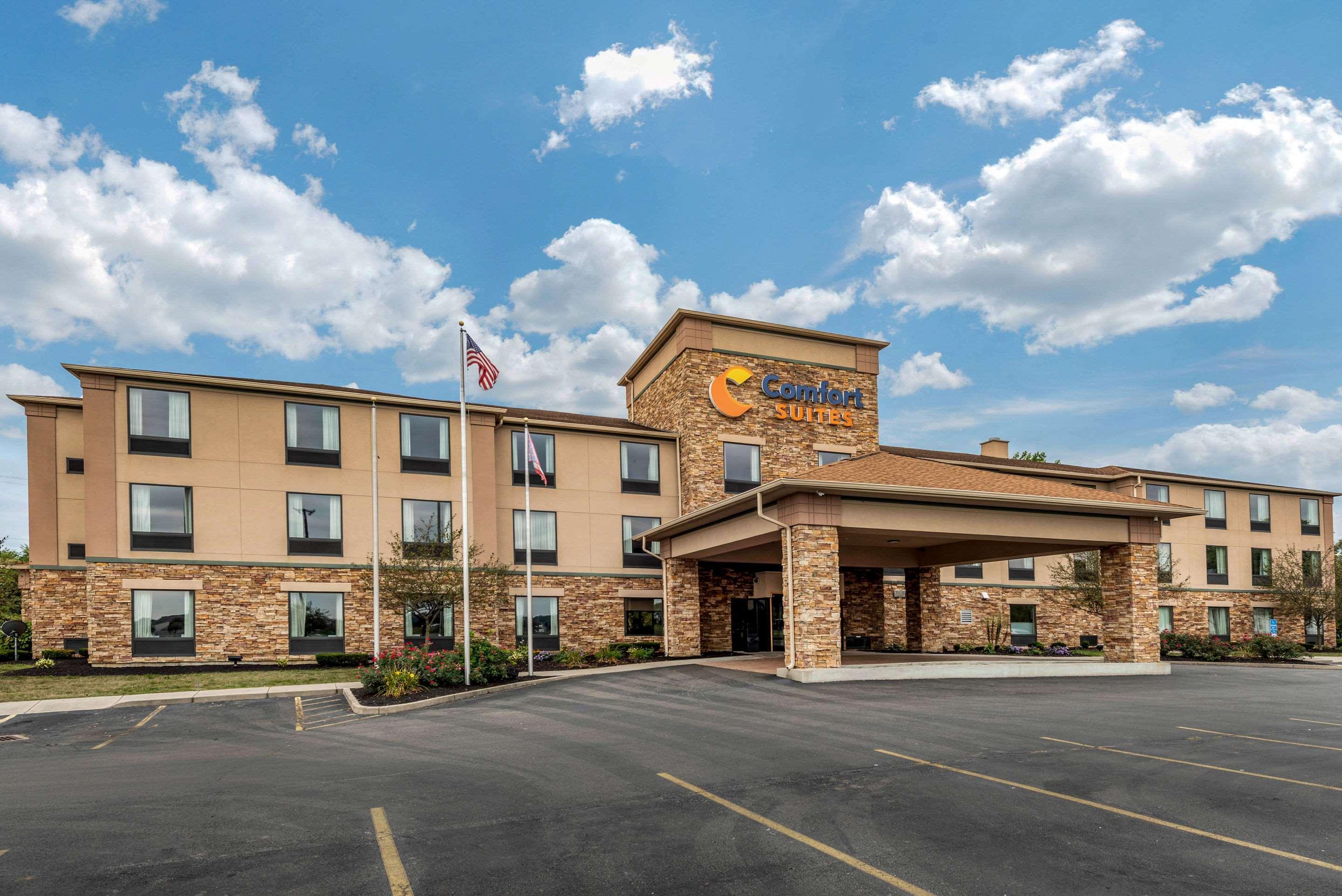 Comfort Suites Dayton-Wright Patterson Exterior photo